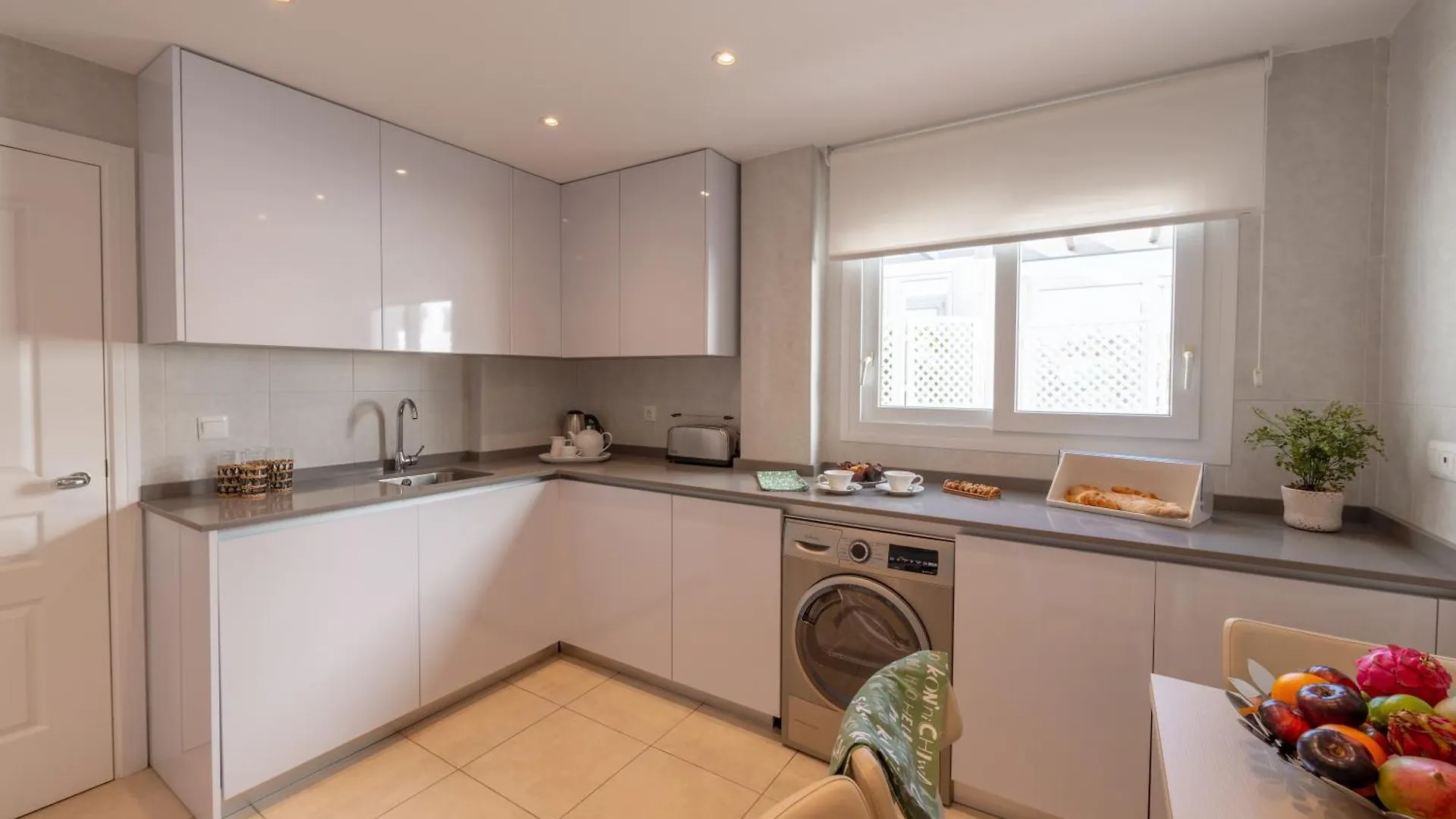Apartment Wonderful Penthouse 3 Bedrooms In Puerto Banus -Marbella Spain