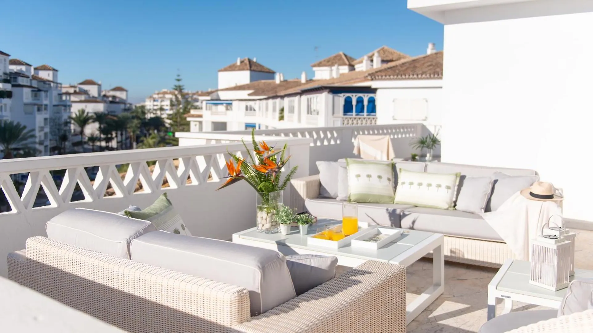 Wonderful Penthouse 3 Bedrooms In Puerto Banus -Marbella 0*, Marbella Spain