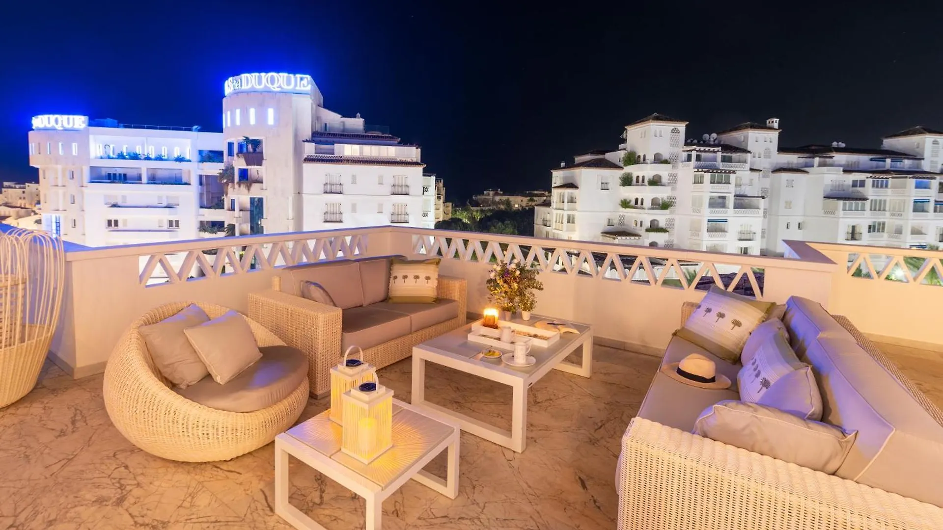 Wonderful Penthouse 3 Bedrooms In Puerto Banus -Marbella 0*, Marbella