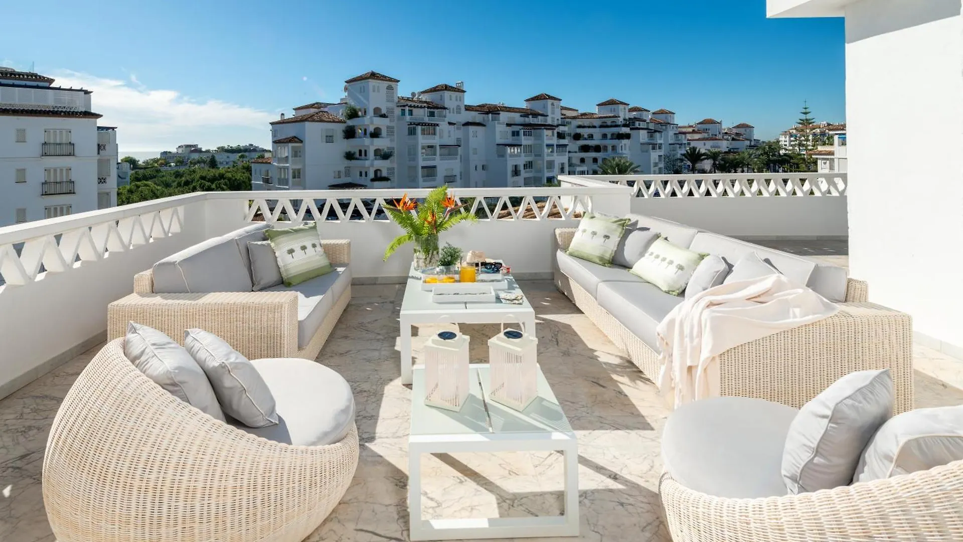 Apartment Wonderful Penthouse 3 Bedrooms In Puerto Banus -Marbella